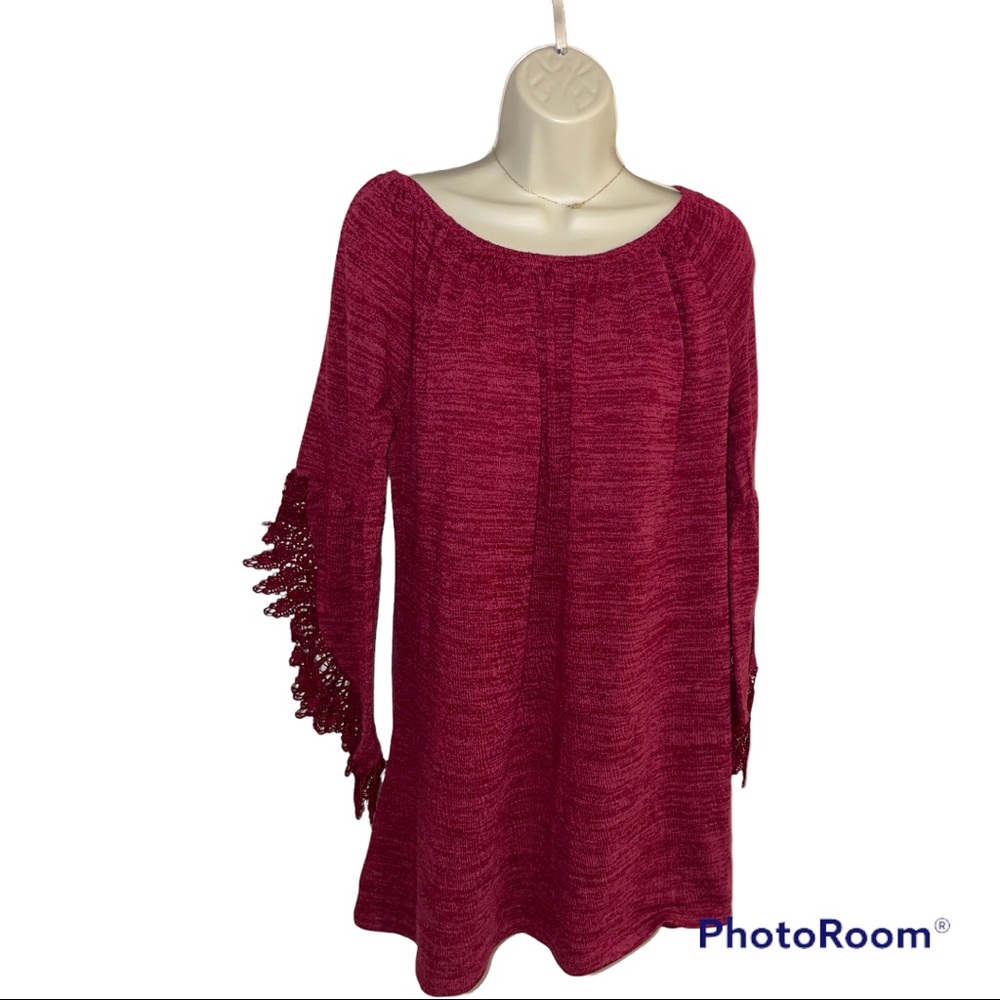 WinWin Women’s Burgundy Lace Tunic Pullover Sweater Size L/XL